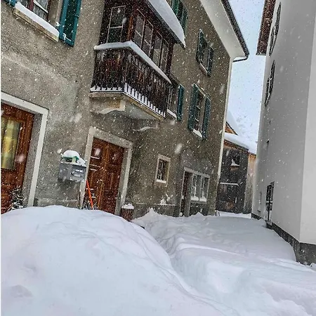 Heimelige Mit Sicht In Bergwelt *