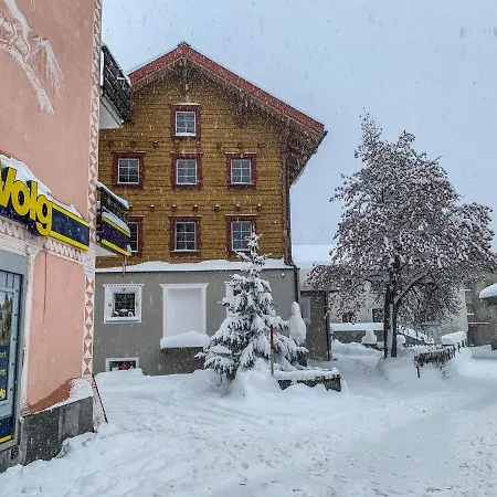 Heimelige Mit Sicht In Bergwelt Bivio