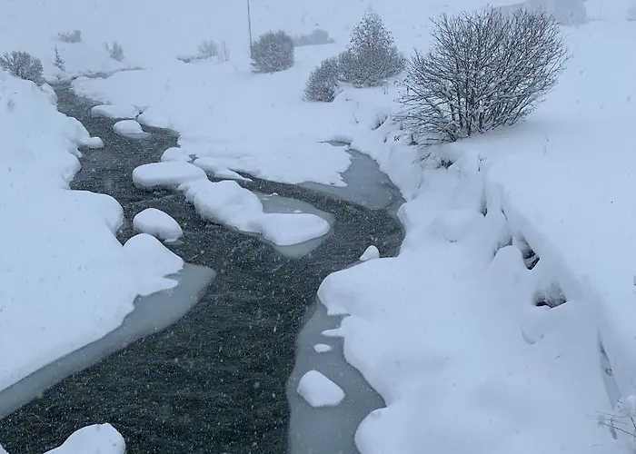 Heimelige Mit Sicht In Bergwelt