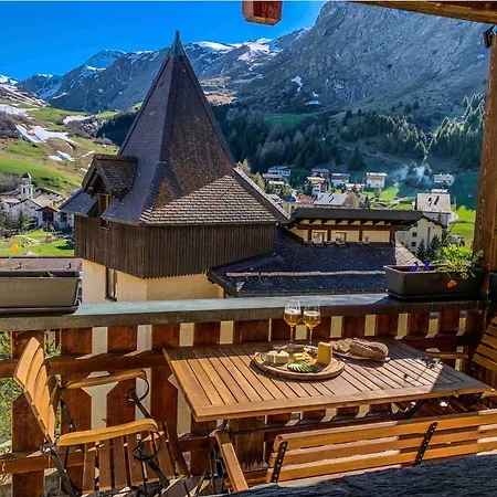 Heimelige Mit Sicht In Bergwelt Bivio