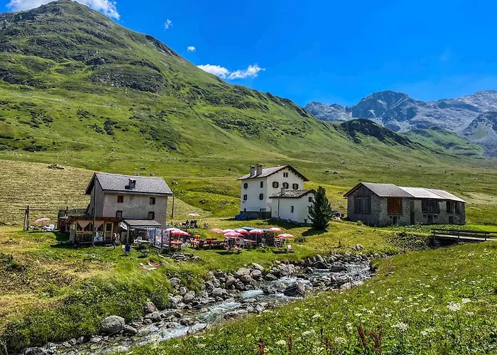 アパート Heimelige Mit Sicht In Bergwelt ビビオ